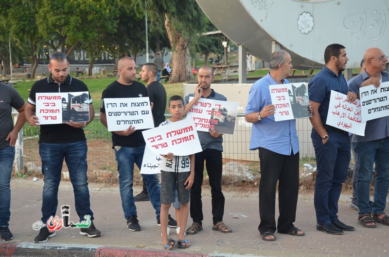 فيديو: وقفة احتجاجية جراء الاعتداء على الحي الجنوبي من قبل قطعان المستوطنين الإرهابيين